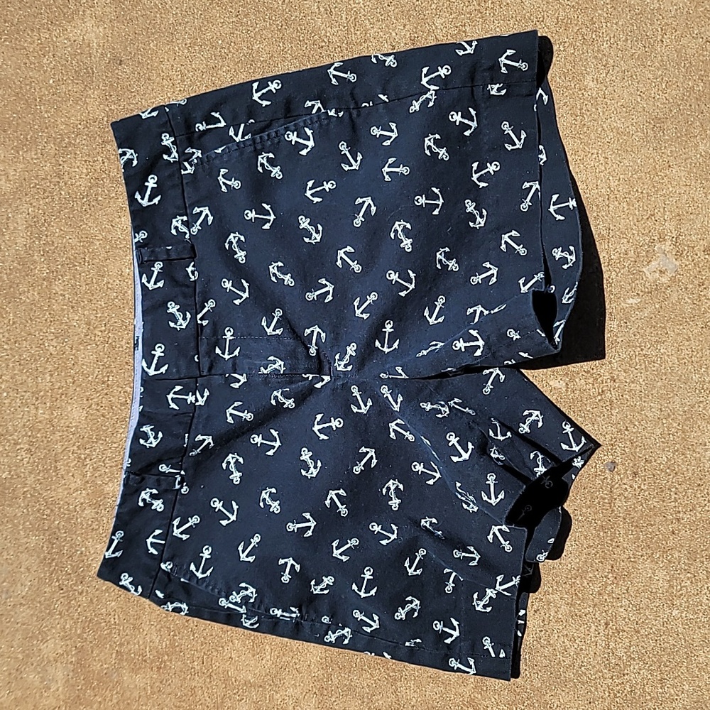 Banana Republic - Hampton Fit Anchor EUC Shorts